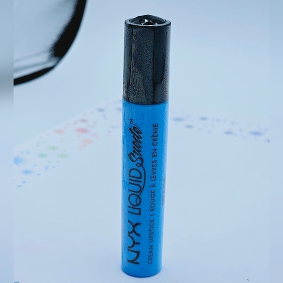 NYX Cosmetics Little Denim Dress Liquid Suede  Cream Lipstick - Picture 2 of 3